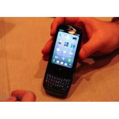 Palm анонсировала новую ОС Palm WebOS и смартфон Palm Pre