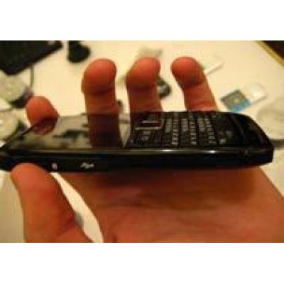 Nokia E71x — самый тонкий QWERTY-смартфон