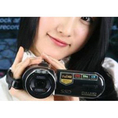 Samsung HMX-H106: видеокамера с 64-Гб SSD-диском