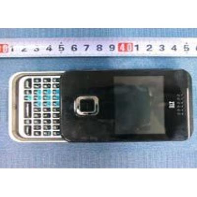 ZTE C90: QWERTY-слайдер для сетей CDMA