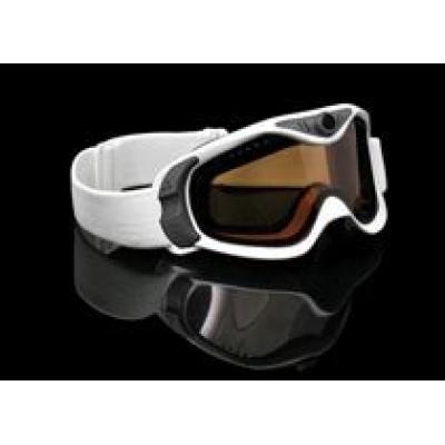 Summit Series 335 — лыжные очки со встроенной цифровой камерой от компании Liquid Image