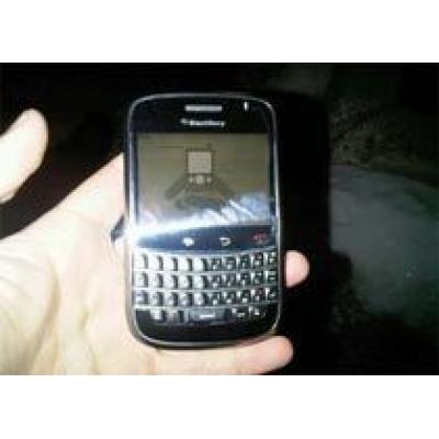 BlackBerry Magnum: прототип с QWERTY и сенсорным экраном