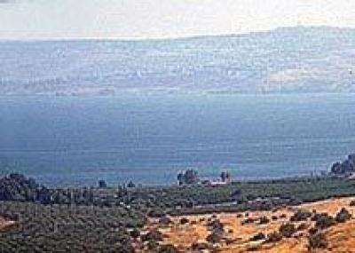 Религиозные организации не пускают туристов к израильскому озеру Кинерет