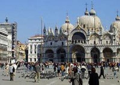 Венеция: на карнавальном балу побывали 140 тысяч человек