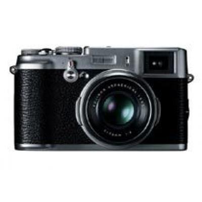 Fujifilm FinePix X100 – 12,3 МП камера в ретро-стиле