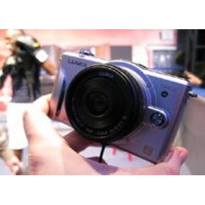 Камера Panasonic Lumix GF2 поступила в продажу