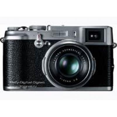 Камера Fujifilm FinePix X100 уже готова к продажам