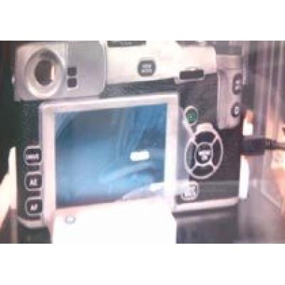 Fuji LX – беззеркальная камера со сменной оптикой