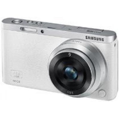 Samsung представил самую легкую и компактную камеру со сменными объективами – NX mini