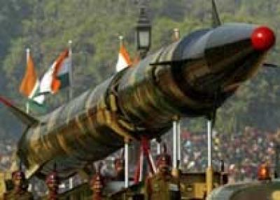 Индия провела успешные испытания баллистической ракеты Agni-II