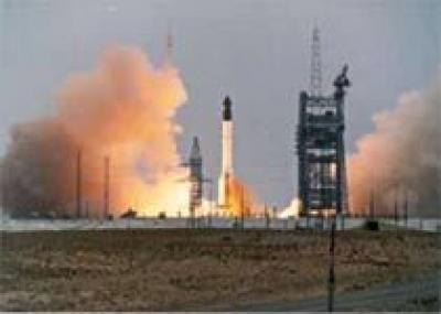Российская ракета-носитель `Протон` успешно вывела на целевую орбиту американский спутник связи `Дирек-TV-12`
