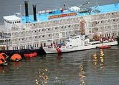 С туристического корабля на Аляске были эвакуированы все пассажиры