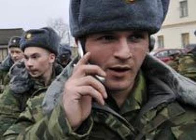 В российской армии теперь разрешается иметь `гражданку` и мобильники