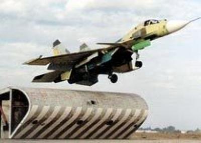 Палубная авиация ВМФ РФ совершила более 300 полетов на авиатренажере НИТКА в Крыму