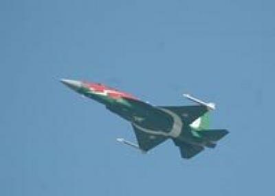 Пакистан начал серийное производство истребителей Thunder