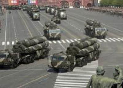 Небо Москвы защитят четырьмя полками ЗРК С-400