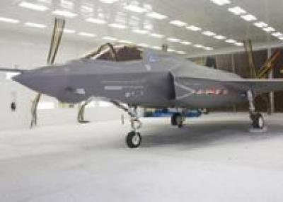 Летные испытания F-35 приостановлены из-за двойного инцидента в полете