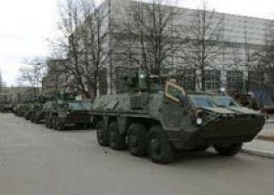 Украина передала Ираку первую партию БТР-4