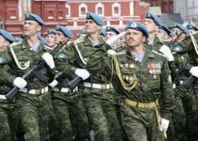 Российская армия сменит головные уборы