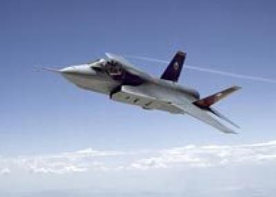 ВВС США официально приняли первый серийный истребитель пятого поколения F-35