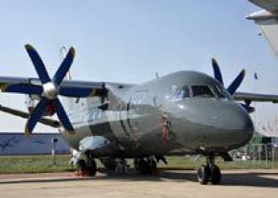 Транспортный авиаполк ЦВО получит звено новейших самолётов Ан-140-100