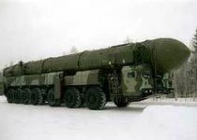 Испытательный пуск ракеты РС-12М `Тополь` успешно проведен с полигона `Капустин Яр`