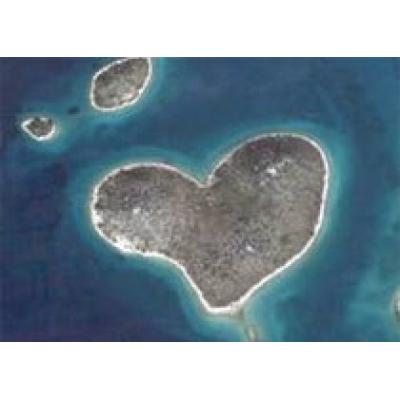 В Google Earth нашли `остров влюбленных`