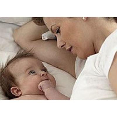 Послеродовая депрессия влияет на сон младенца