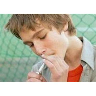 Привычка курить у подростков возникает из-за родителей