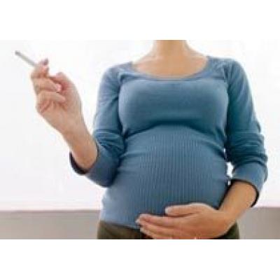 Курение матерей во время беременности приводит к психозам у детей