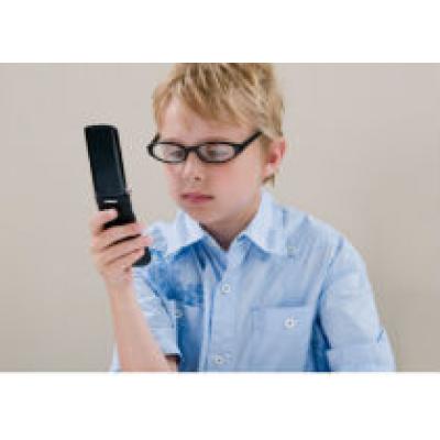 Нужен ли ребенку мобильный телефон