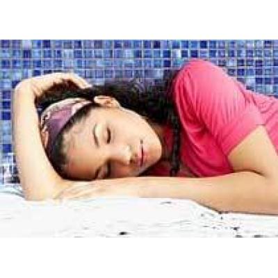 Недостаток сна способствует появлению лишнего веса