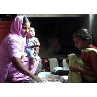 Индийские власти заплатят семьям, в которых родятся девочки