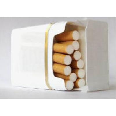 В Великобритании сигаретные пачки станут однообразные