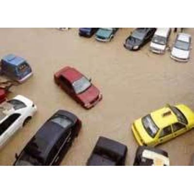 В Китае на поземных парковках затоплено 1 500 автомобилей