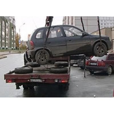 Машины прогоняют с автобусных остановок