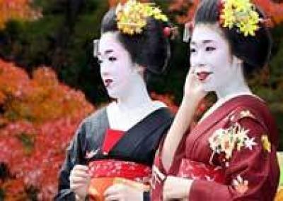 В Японии появились гейши мужского пола