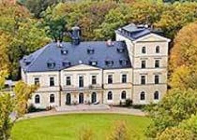 Чешский отель Chateau Mcely использует лечебные средства алхимии