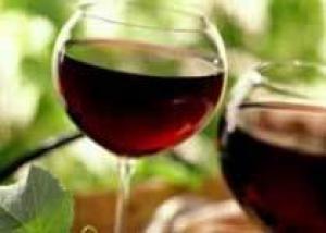 Красное вино лечит язву желудка
