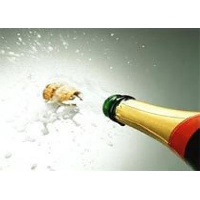 Новогодний Екатеринбург зальют местным шампанским