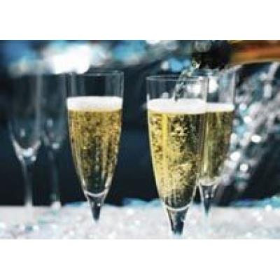 Компания Remy Cointreau продала два известных бренда шампанского