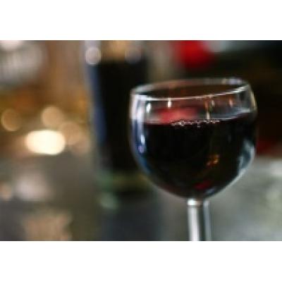Бокал вина в день уменьшает хрупкость костей