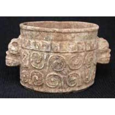 Найдена редкая `ваза смерти` майя