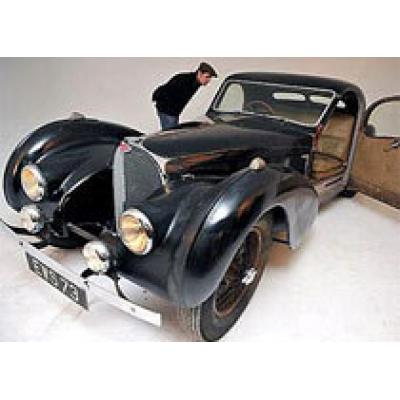 Легендарный Bugatti 1937 года выпуска продадут на торгах в Париже за 9 млн долл
