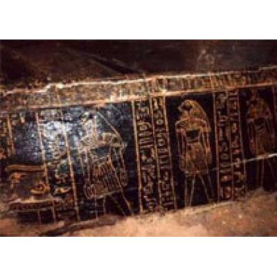 Несколько деревянных саркофагов обнаружено в Саккаре