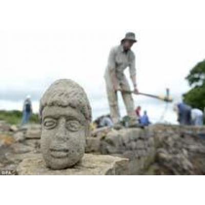 В Британии откопали голову древнего божества