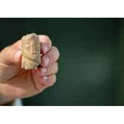 В Турции обнаружена голова женской фигурки возрастом 8 тыс. лет