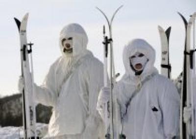Российских военных в Арктике до конца 2015 года обеспечат морозустойчивой одеждой