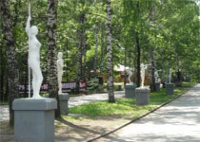 Более 30 скульптур из металлолома появятся в парке Маяковского в канун Дня города