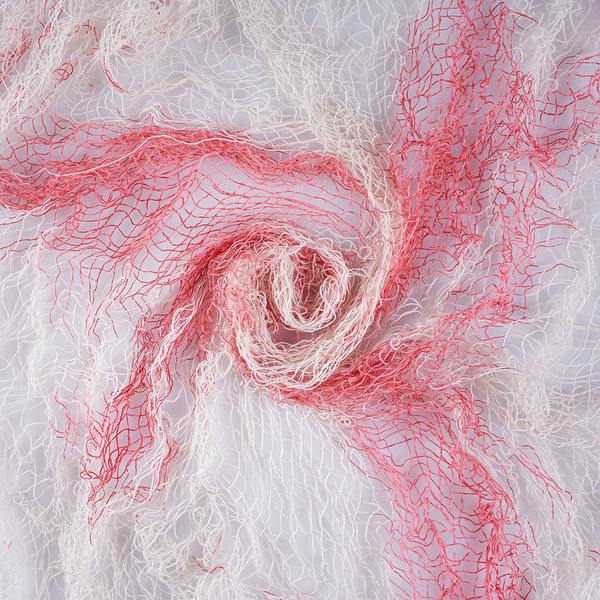 Декор.украшение, Истлевшая ткань - сетка для Хэллоуина, Белый с кровью, 76*183 см, 1 шт.